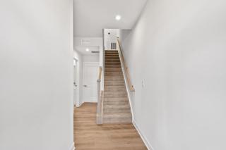 Luxurious King 3BR Townhouse in Uptown Charlotte! - Charlotte - 4
