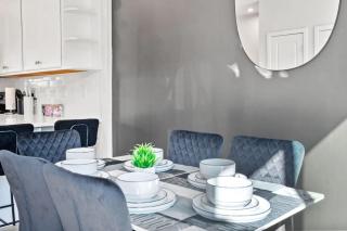 Luxurious King 3BR Townhouse Mins to Uptown CLT! - Charlotte - 8