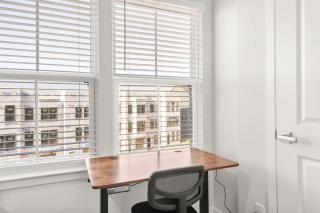 Luxurious King 3BR Townhouse Mins to Uptown CLT! - Charlotte - 5