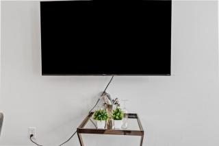 Luxurious King Bed Studio in Midtown! - Charlotte - 6