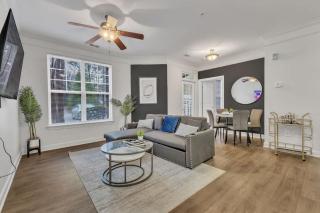 Upscale 1BR Suite Mins to Downtown Raleigh! - Cary - 2