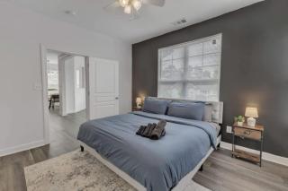 Upscale King 2BR Suite Mins to Downtown Raleigh! - Cary - 8