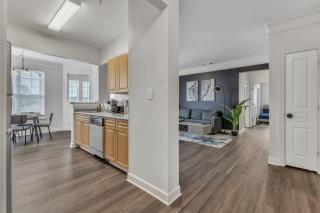 Upscale King 2BR Suite Mins to Downtown Raleigh! - Cary - 5
