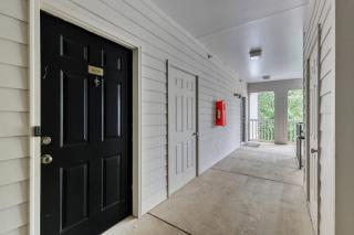 Upscale King 2BR Suite Mins to Downtown Raleigh! - Cary - 4