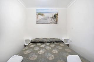 Palm Valley Motel - Tarro - 9