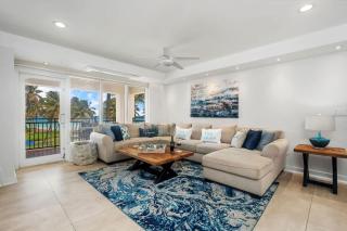 Beachfront Luxury 2BR Villa-Villa Celeste Rio Mar - Carmelita - 2