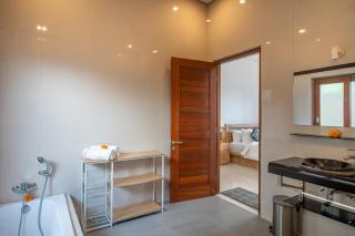 The Lingga Villas Ubud - Ubud - 4