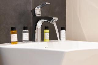 ALPHA APARTMENTS E - Three Bedroom Apartment - Riad - 9