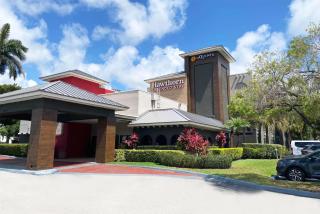 Hawthorn Extended Stay by Wyndham Ft Lauderdale Cypress Crk - Fort Lauderdale - 0