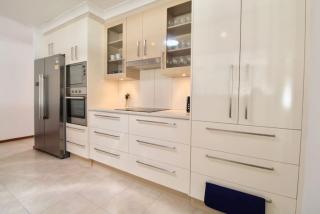 Coastal Getaway Free wi-fi and games room - 1