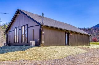 Owners Cabin -Pickleball Court, Creek, WIFI, Mountain Views, Starting at 99 - Cosby - 7