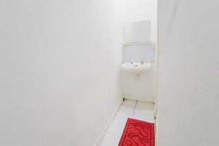 Rabel Guest House RedPartner - Jakarta - 5