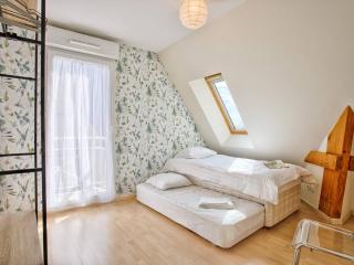 Appartement lumineux avec balcon et piscine pour 5 personnes - FR-1-788-67 - Merville-Franceville-Plage - 5