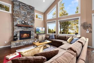 Eagles Nest - Hot Tub & Lake Views - Somers - 7