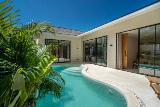 Dreamy 2BR pool villa, steps from Gili Air beach - 0