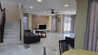 Kuantan Tok Sira Spacious 5 Rooms Bangalow near Teluk Cempedak - 5