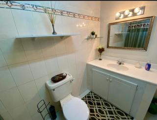 So-neez Top floor apt - Christ Church - 9