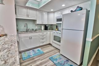 Oceanfront Waterpointe 1 Unit 1007 Sleeps 6 Balcony Pools - North Myrtle Beach - 2