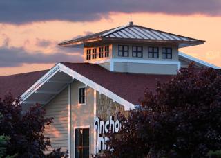 Anchorage Inn and Suites - Portsmouth - 1