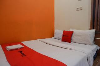 RedDoorz near Majapahit Semarang 2 - Semarang - 7