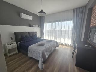 Darius Large Two-Bedroom Apartment at Caesar Resort - Dherinia - 9