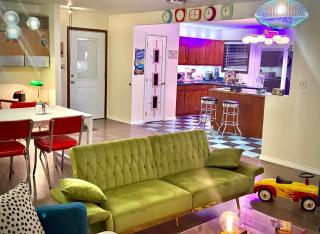 Starlite Vintage Resort - Buckskin Joe - 4