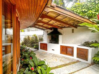 Casa de luxo, completa e com piscina - Guarujá - 6