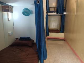 Blue Zone Hostel - Koh Rong - 3