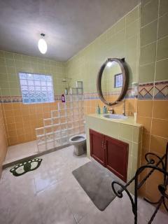 Accommodation in Cancun with a pool, TV, Wi-Fi, and AC - 2