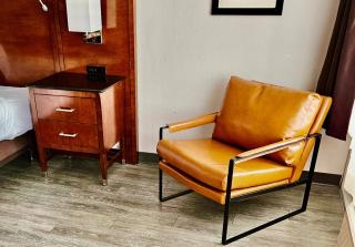 The Retro Hotel - 3