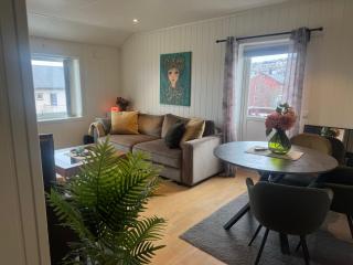 By the city center Free parking Newly renovated - Kirkenes - 9