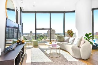 Mackenzie Marvel Stylish 2BR w Skyline Views - Melbourne - 8