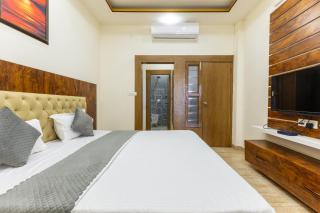 A radiant villa on Ganges with modern amenities - 6