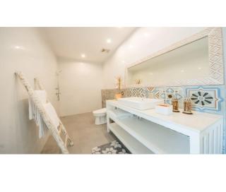 New 3BR Orchid Private Pool Villa Seminyak - 2