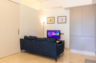 Modern City View in Mont Kiara - Signature Residence - 7
