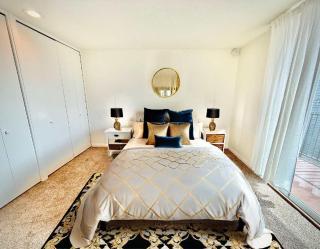 Mission Beach Bayfront two-story bay view condo - 8