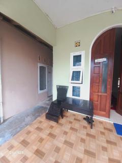 MENPoRKOsT DaN FaMILY Homestay - Bukittinggi - 5