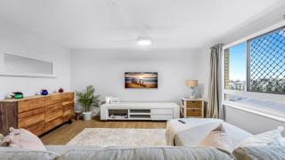 Kings Cove Unit 14 - Caloundra - 6