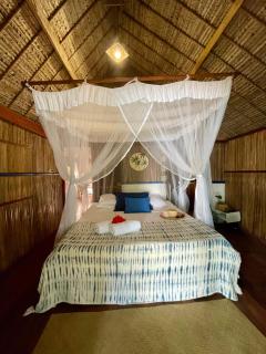 Bungalow à louer AVEC CUISINE ÉQUIPÉE sur plage privée , RAVENALA - Ile aux Nattes - 7