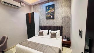 Shri Shyam Luxury Hotel in Har Ki Paudi - Haridwār - 5
