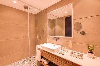 Lemon Tree Hotel, Arpora, Goa - 2