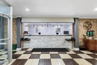 Suburban Studios Fort Dodge - 4