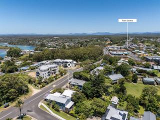Crooked Cottage - Nambucca Heads - 4