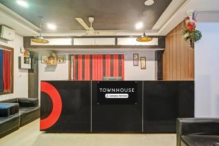 Super Townhouse Zoo Road Near Guwahati Central formerly IR Luxuria - Guwahati - 8