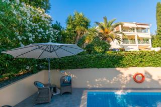 Blue Coast Suites - Seaside Retreat with Pool in Exclusive Kommeno - Komméno - 7