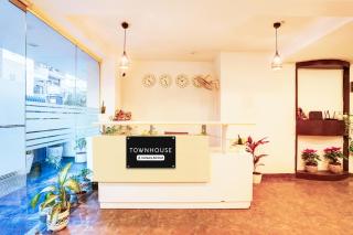 Super Townhouse Sector 52 Near Artemis Hospital - Gurgaon - 7