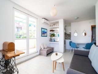 Apartment Radovan - One-Bedroom Apartment with Balcony and Sea View - 2