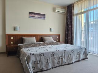 Grenada Holiday Apartments - Sunny Beach - 8
