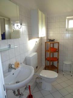 Ruhige Ferienwohnung Mit Balkon Und Parkplatz - Wilhelmshaven - 6
