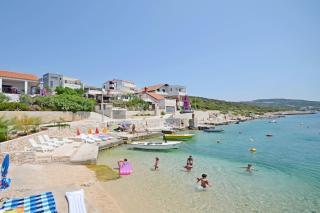 Luxuriöses Ferienhaus Mit Pool Direkt Am Meer - Rogoznica - 8